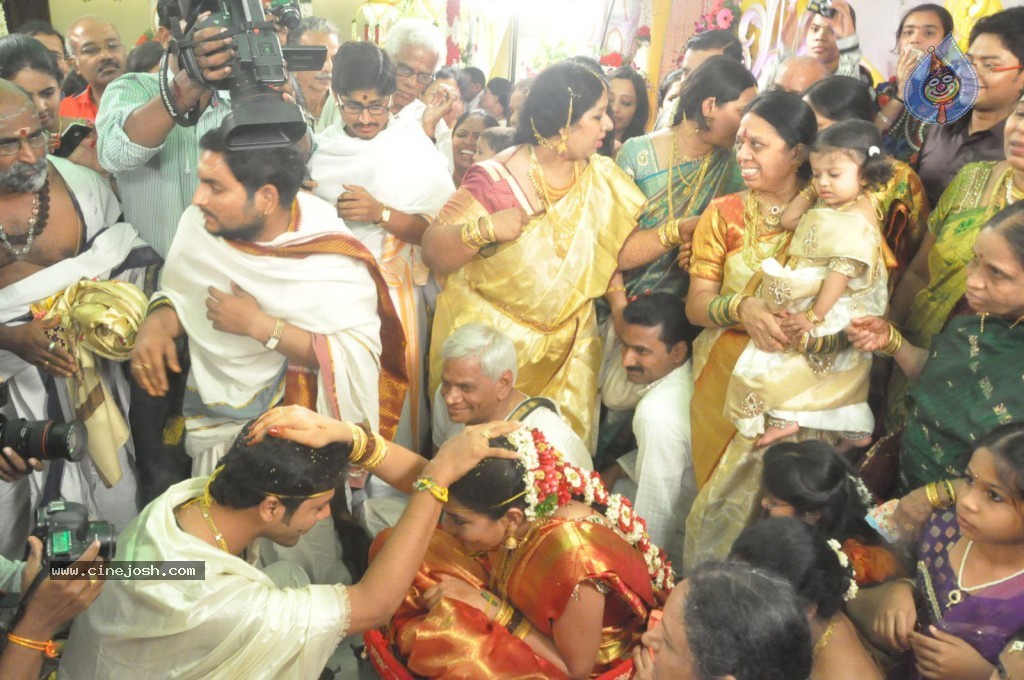 Celebs at Geetha Madhuri Wedding Photos - 20 / 213 photos