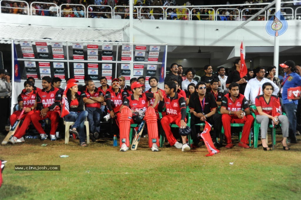 Telugu Warriors VS Chennai Rhinos Semi Final Match 01 - 19 / 72 photos