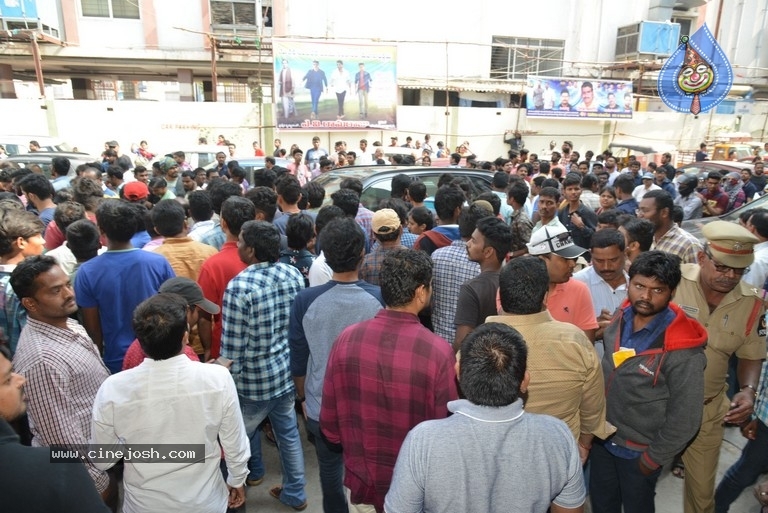 F2 Team In Sudarshan 35MM Theater - 17 / 21 photos