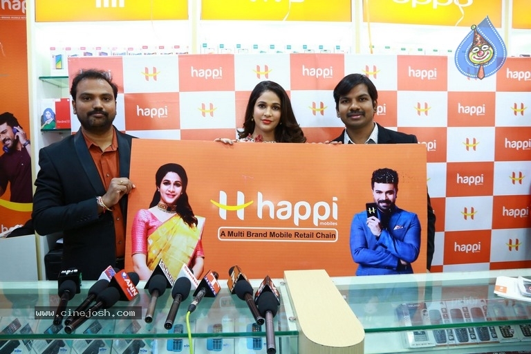 Happi Mobiles Grand Store Launched By Actress Lavanya Tripathi - 5 / 20 photos