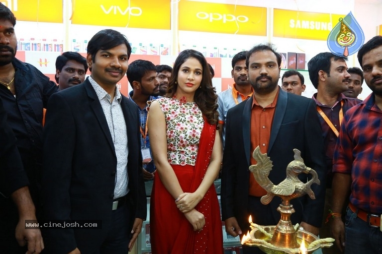Happi Mobiles Grand Store Launched By Actress Lavanya Tripathi - 8 / 20 photos