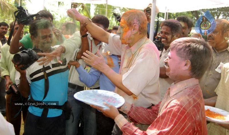 Holi Celebrations in Hyderabad - 8 / 76 photos