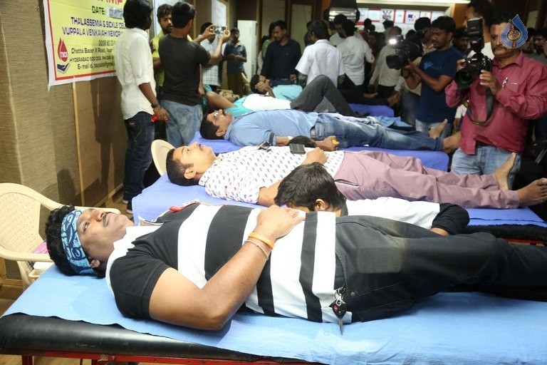 Hyderabad Talwars Blood Donation Camp Photos - 6 / 32 photos