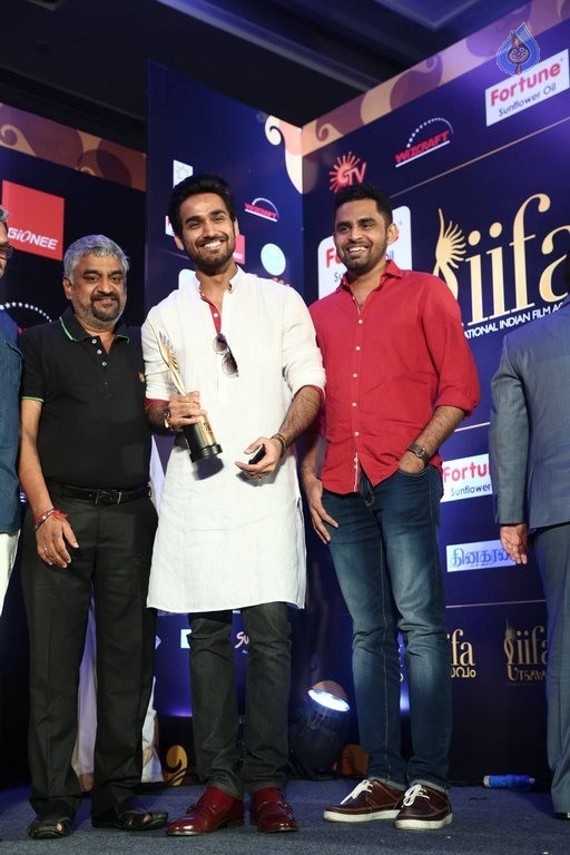 IIFA Utsavam Press Conference - 19 / 42 photos