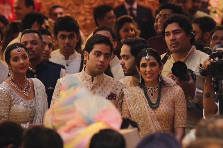 Isha Ambani and Anand Piramal Wedding Pics - 11 / 63 photos