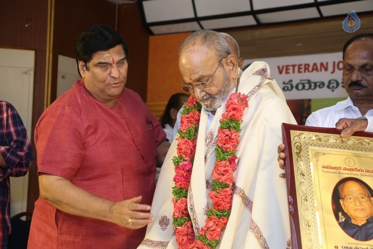 Journalists Association Felicitates Dadasaheb Phalke K Viswanath - 2 / 52 photos