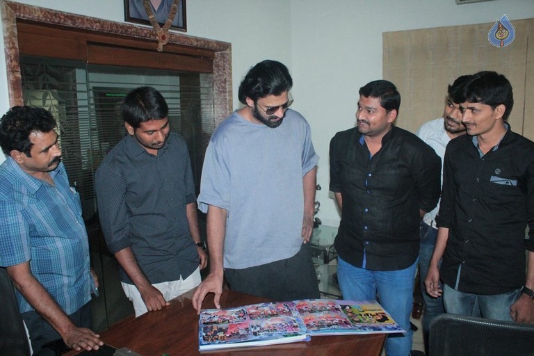 Karnataka Fans meet Prabhas - 1 / 39 photos