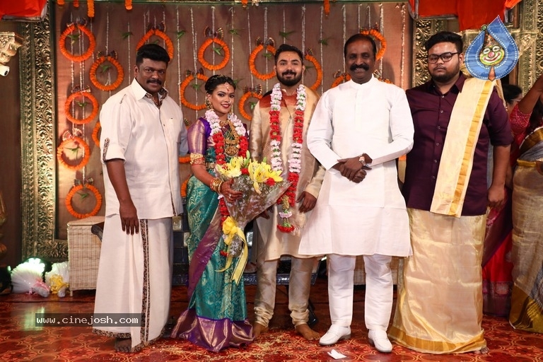 Keerthana Parthiban Wedding Photos - 17 / 26 photos