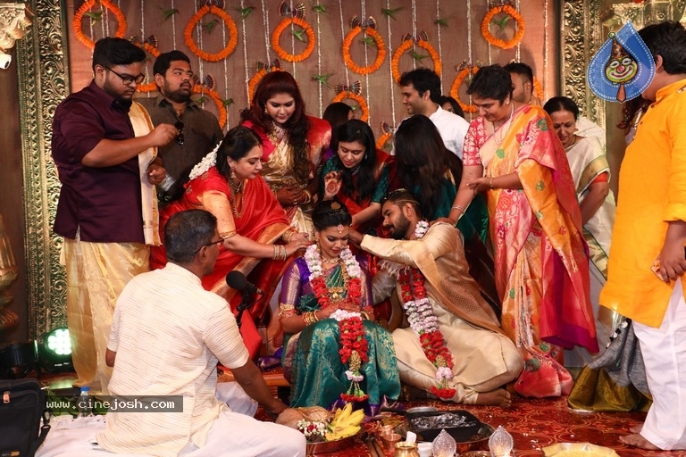 Keerthana Parthiban Wedding Photos - 18 / 26 photos