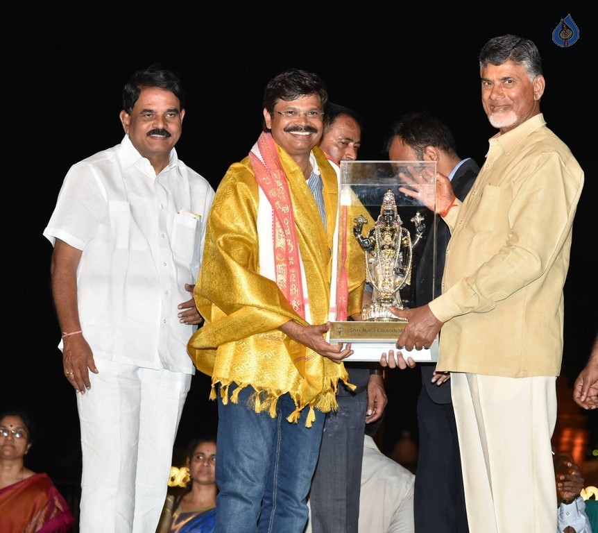 Krishna Pushkaralu 2016 Closing Ceremony - 19 / 49 photos