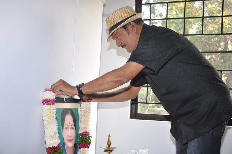 MAA Condoles Jayalalithaa Demise - 10 / 21 photos