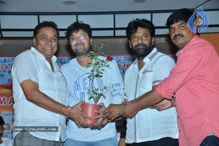 Manam Saitham Press Meet - 16 / 36 photos