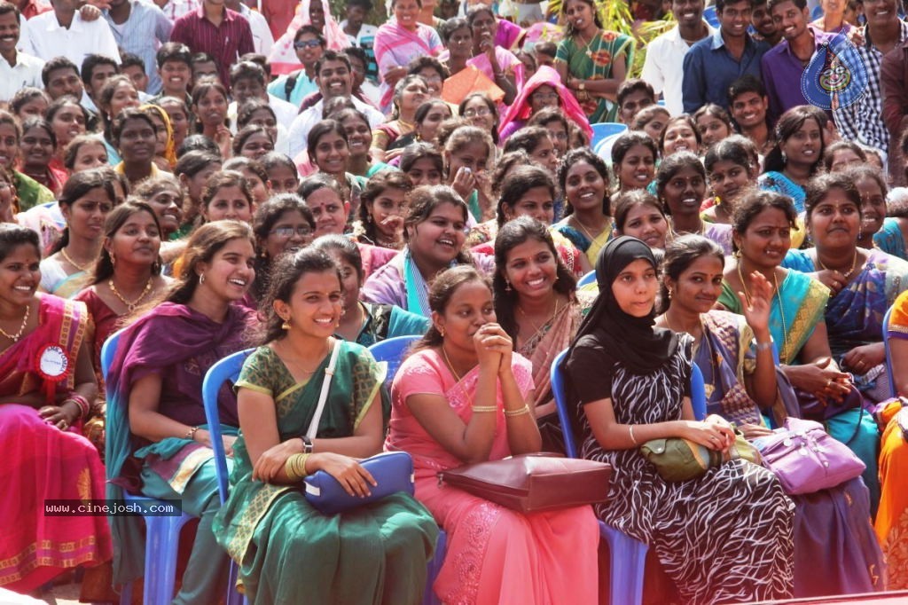 Namitha Pongal Celebration at SMK Fomra College - 8 / 61 photos