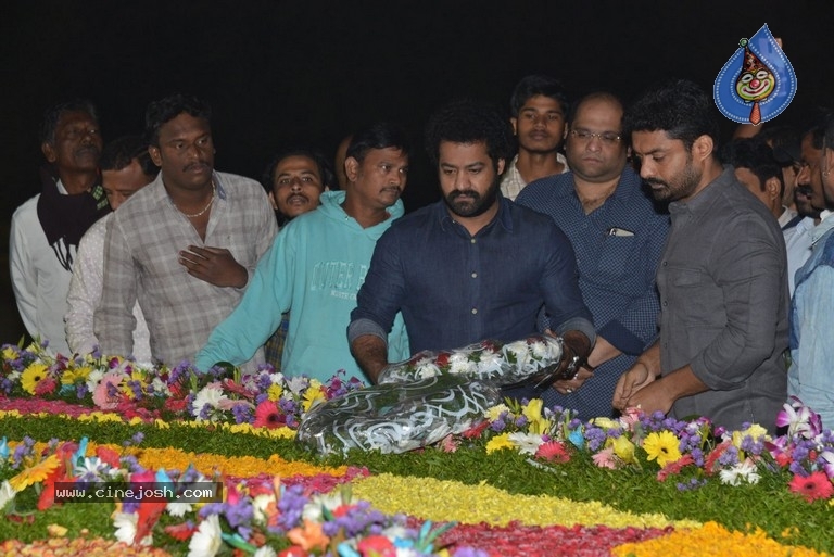 NTR Family Members at NTR Ghat - 13 / 39 photos