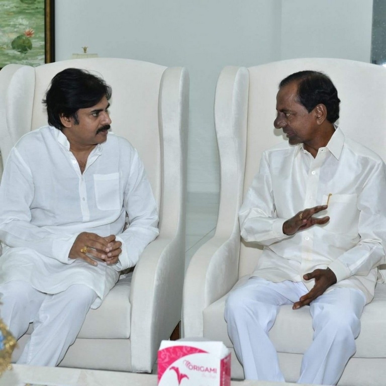 Pawan Kalyan And KCR Meeting Photos - 1 / 2 photos