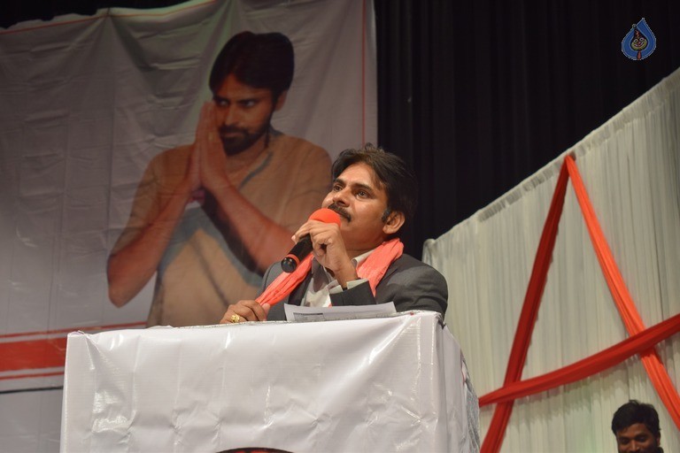 Pawan Kalyan Speech Photos in Nashua - 9 / 18 photos