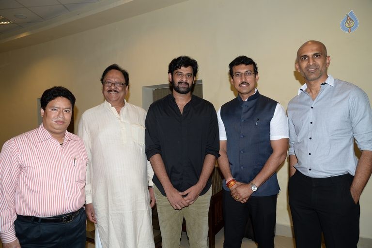 Prabhas Meets Top Politicians - 12 / 14 photos