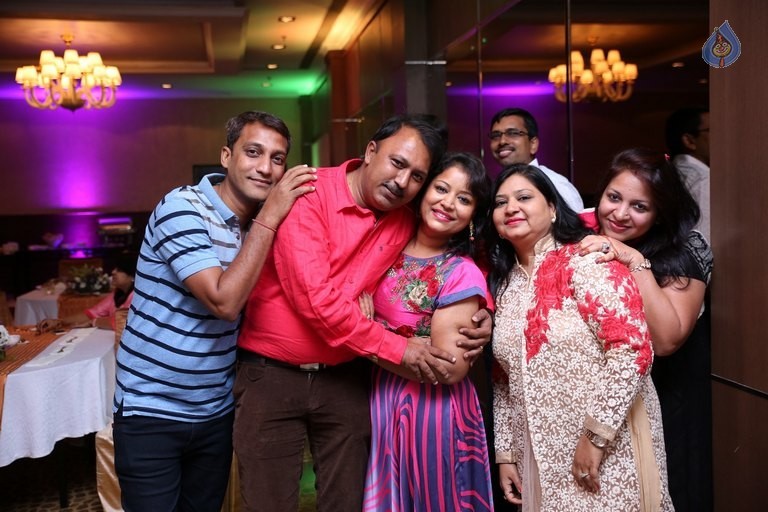 Pradeep and Radha Wedding Anniversary - 18 / 105 photos