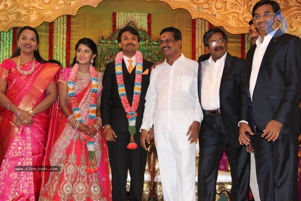 Raj TV MD Daughter Marriage Reception - 17 / 53 photos