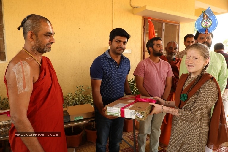 Raja The Great Team Donated Laptops to the Blind Children - 2 / 21 photos