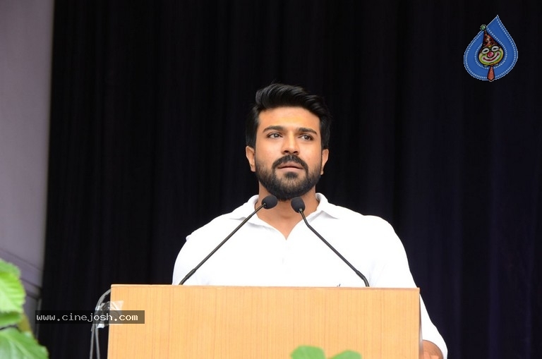 Ram Charan Celebrates Independence Day In Chirec School - 7 / 60 photos