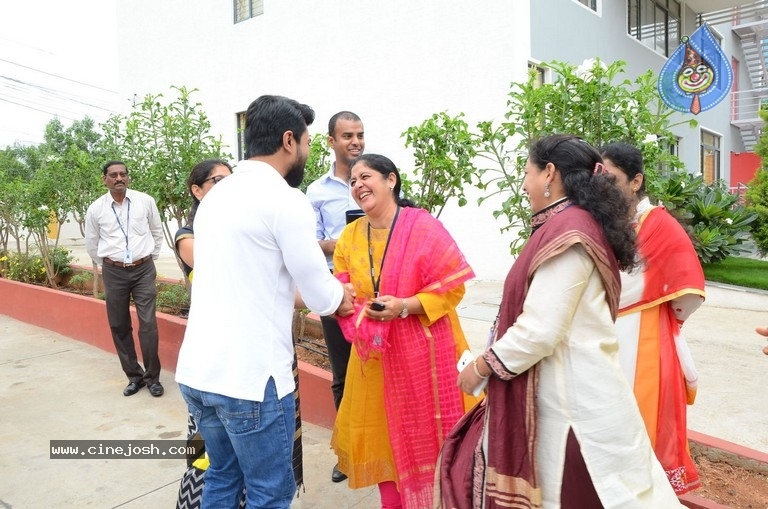 Ram Charan Celebrates Independence Day In Chirec School - 8 / 60 photos