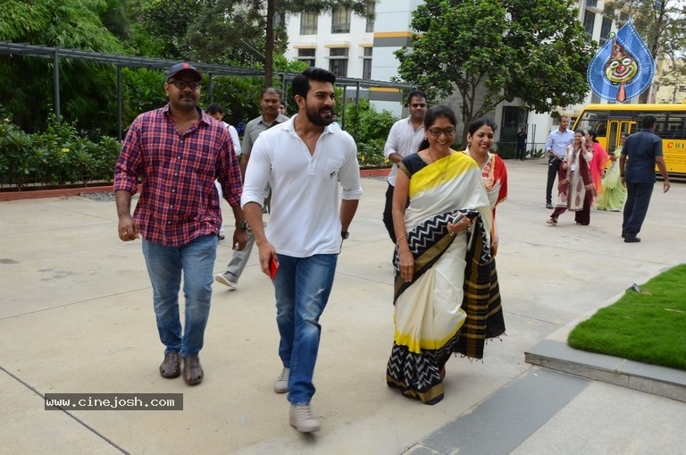 Ram Charan Celebrates Independence Day In Chirec School - 15 / 60 photos