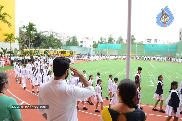 Ram Charan Celebrates Independence Day In Chirec School - 20 / 60 photos