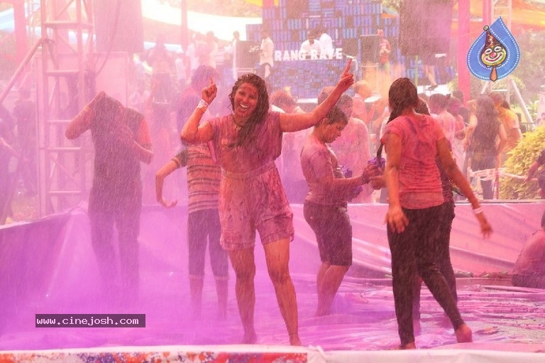 Rang Rave - 2019 Holi Celebrations - 11 / 27 photos