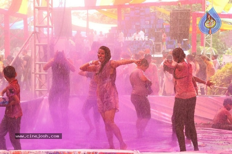Rang Rave - 2019 Holi Celebrations - 19 / 27 photos