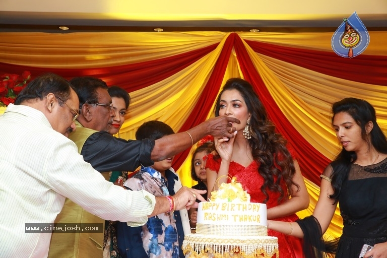 Rashmi Thakur Birthday Celebrations At Park Hyatt - 12 / 39 photos