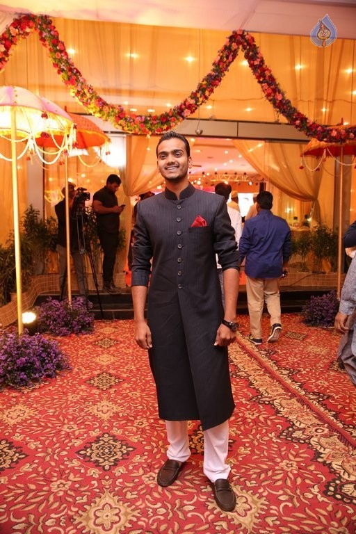 Saif Khalid Shareef Wedding Photos - 14 / 144 photos