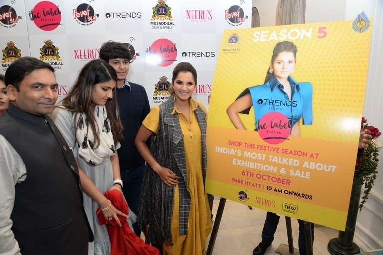 Sania Mirza at The Lable Bazar Curtain Raiser - 21 / 21 photos