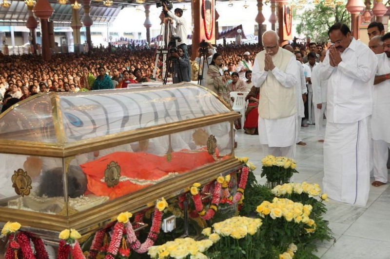 Sathya Sai Baba Maha Samadhi Photos - 9 / 59 photos