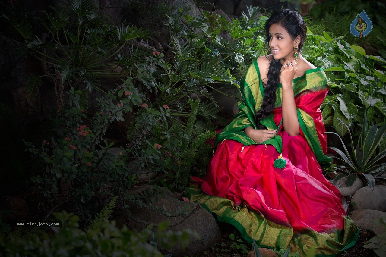 Smita Saree Photo Shoot for Aalayam - 6 / 11 photos