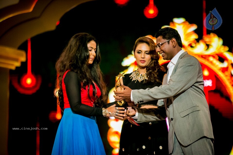 South Indian International Movie Awards 2014 - 180 / 255 photos