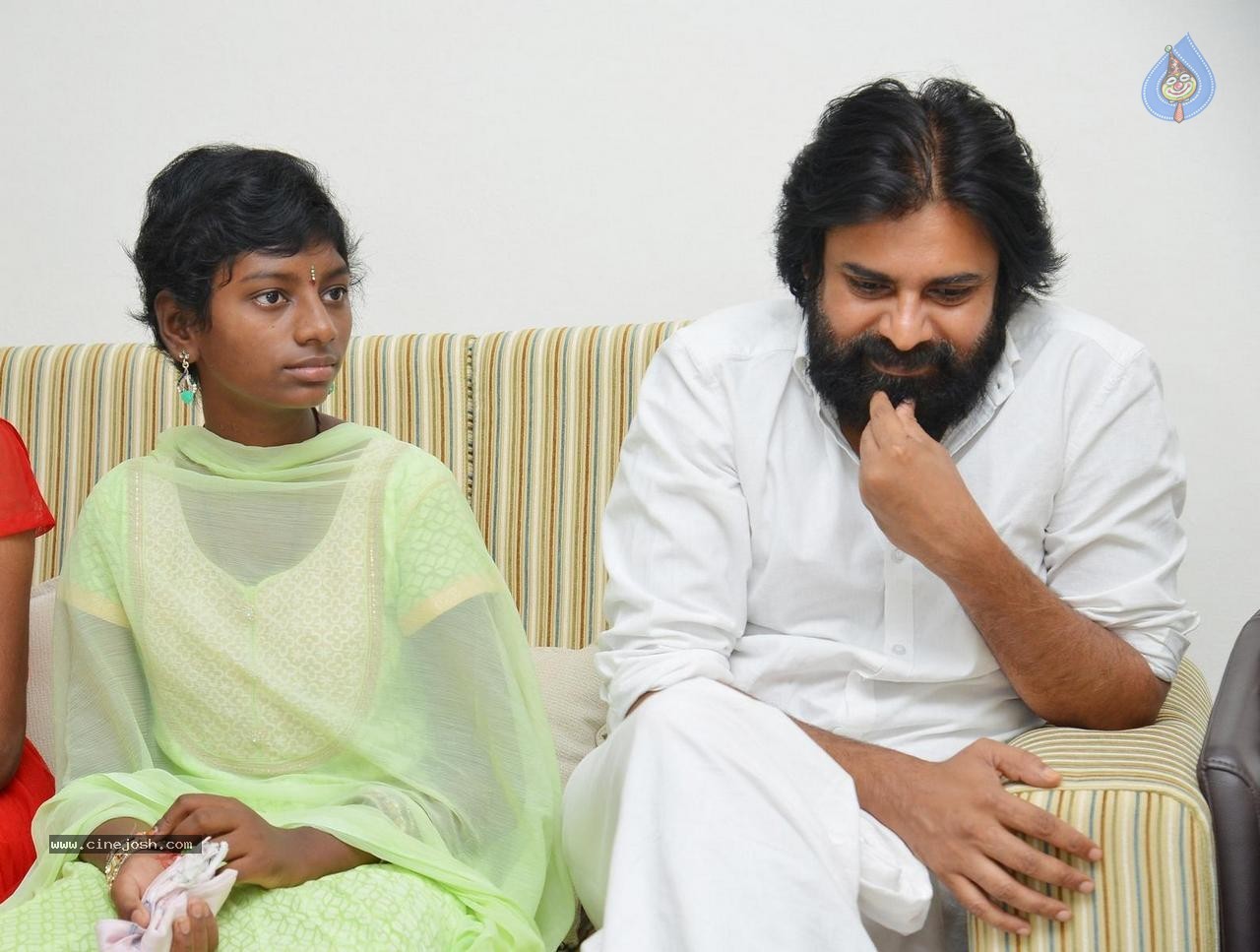 Srija Family Meets Pawan Kalyan - 7 / 19 photos