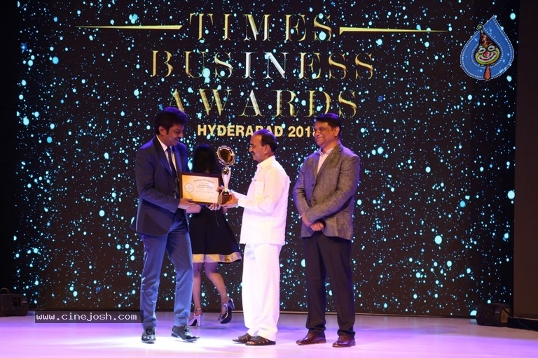 Suchirindia Group Ceo Lion Kiron Received Times Business Award 2018 - 8 / 18 photos