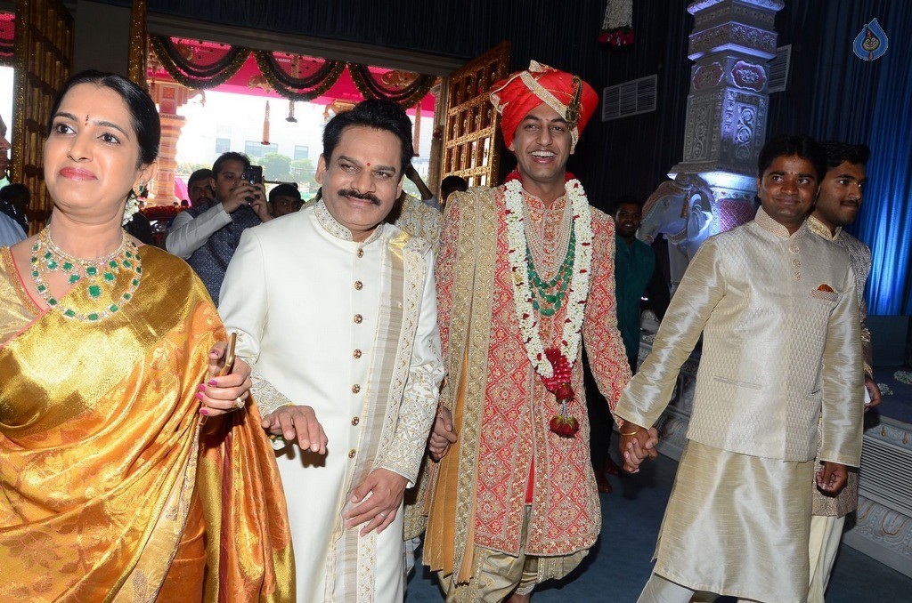 T. Subbarami Reddy Grandson Keshav Wedding Photos 2 - 33 / 100 photos