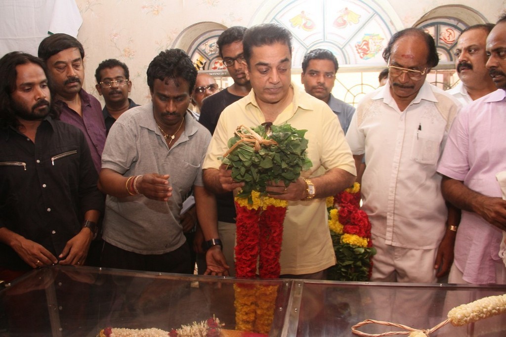 Tamil Director Ramanarayanan Condolences Photos - 147 / 151 photos