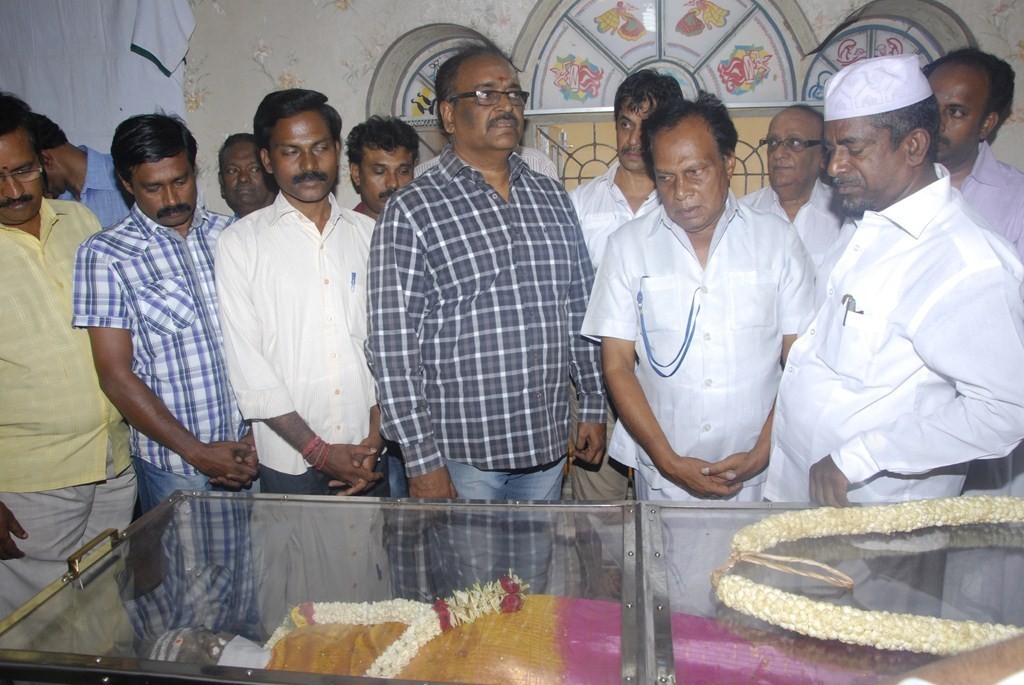 Tamil Director Ramanarayanan Condolences Photos 2 - 15 / 41 photos