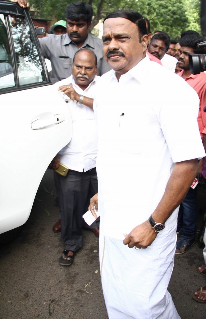 Tamil Nadu CM Jayalalithaa Final Journey Photos - 14 / 147 photos