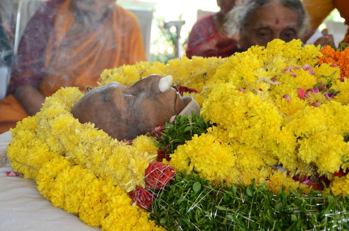 Tammareddy Krishnamurthy Condolence Photos - 7 / 25 photos