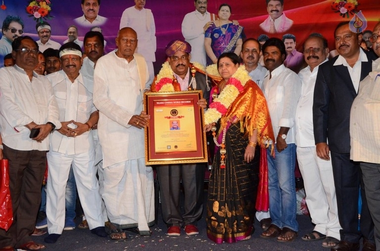 Telugu Cinema World Records Felicitation Press Meet - 14 / 42 photos