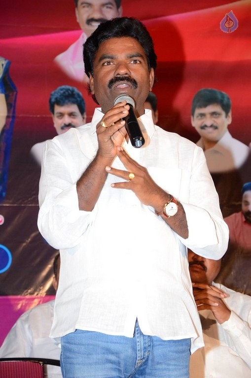 Telugu Cinema World Records Felicitation Press Meet - 18 / 42 photos