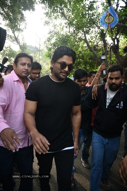 Tollywood Celebrities Cast their Votes  - 9 / 63 photos
