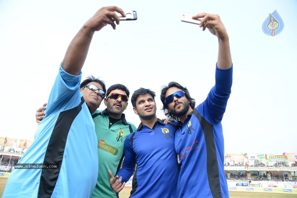 Tollywood Cricket Match in Vijayawada 02 - 12 / 53 photos