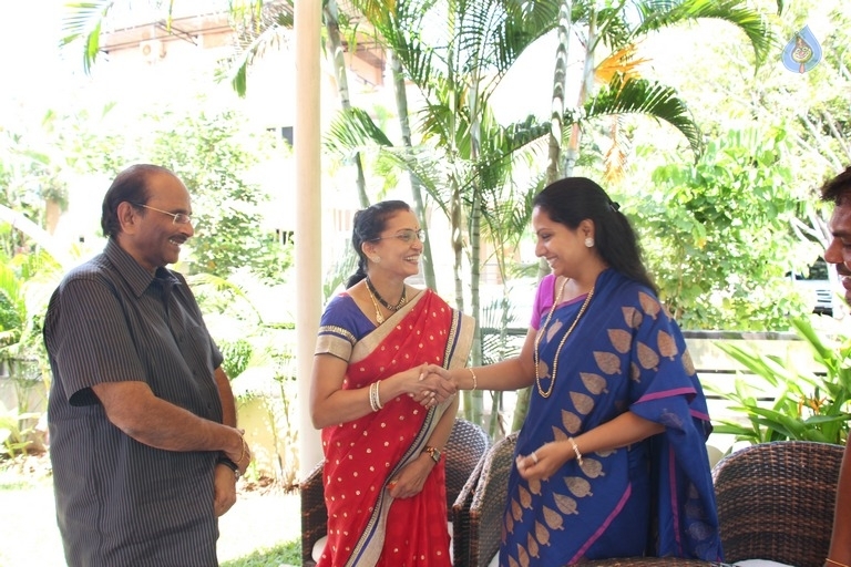 TRS MP Kavitha Wishes To Sri Valli Movie Team - 1 / 3 photos
