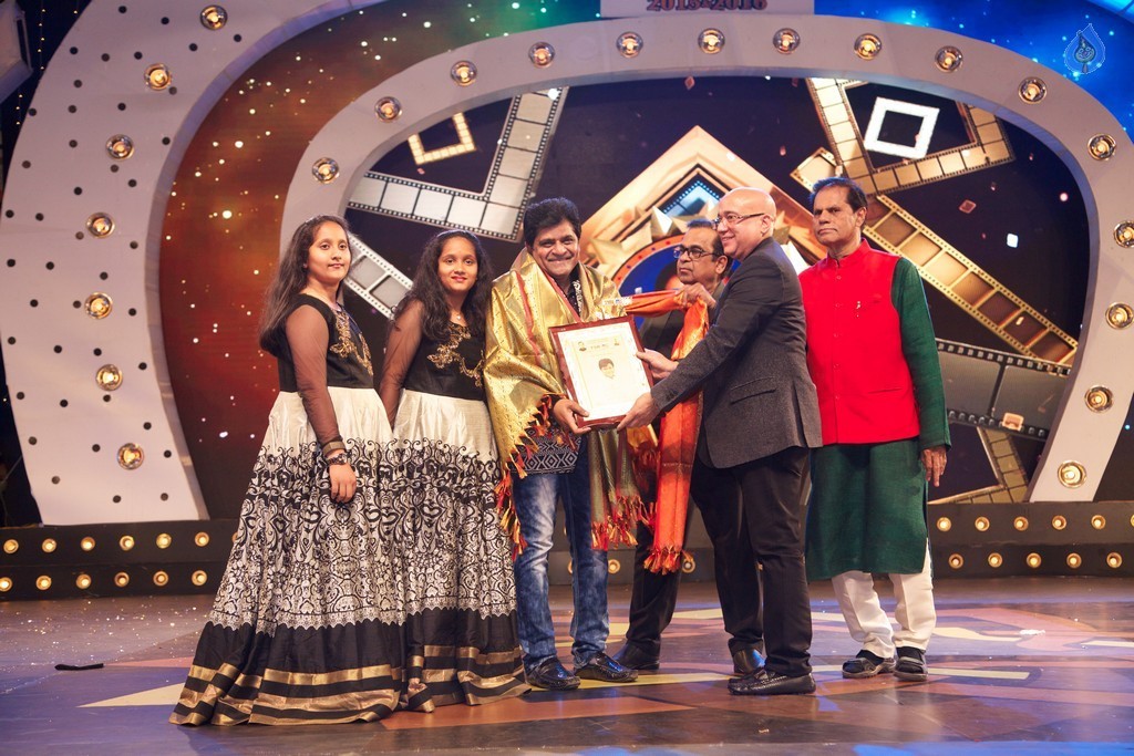 TSR - TV9 National Film Awards - 20 / 50 photos