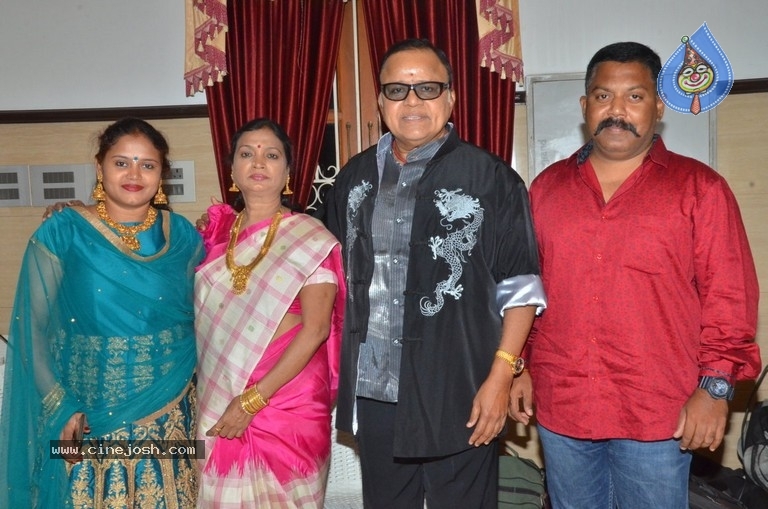 Vasu Vikram Daughter Sandhiya Wedding Reception Stills - 9 / 32 photos